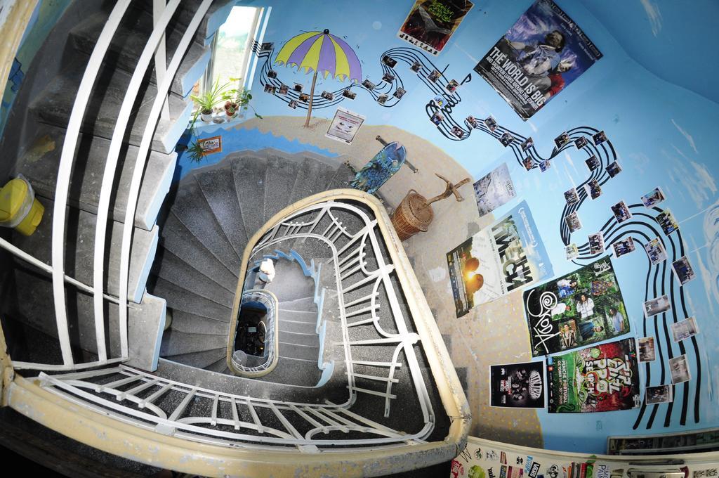 Yo Ho Hostel Варна Экстерьер фото