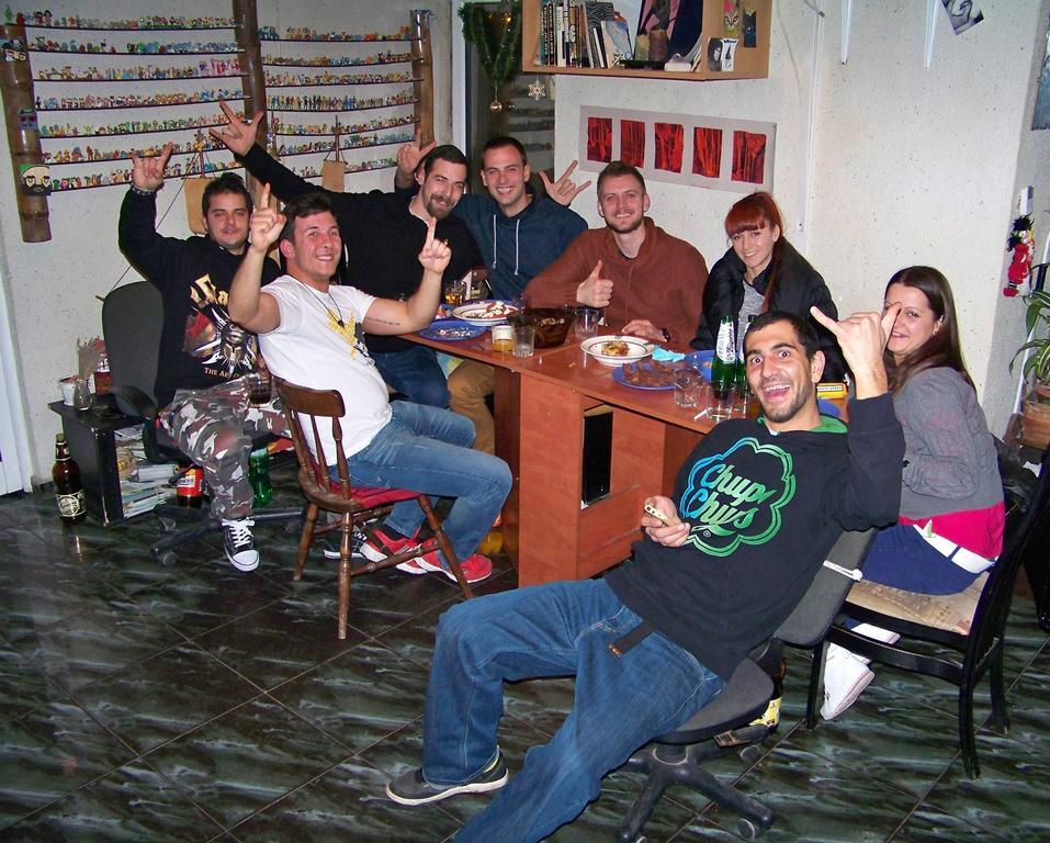 Yo Ho Hostel Варна Экстерьер фото