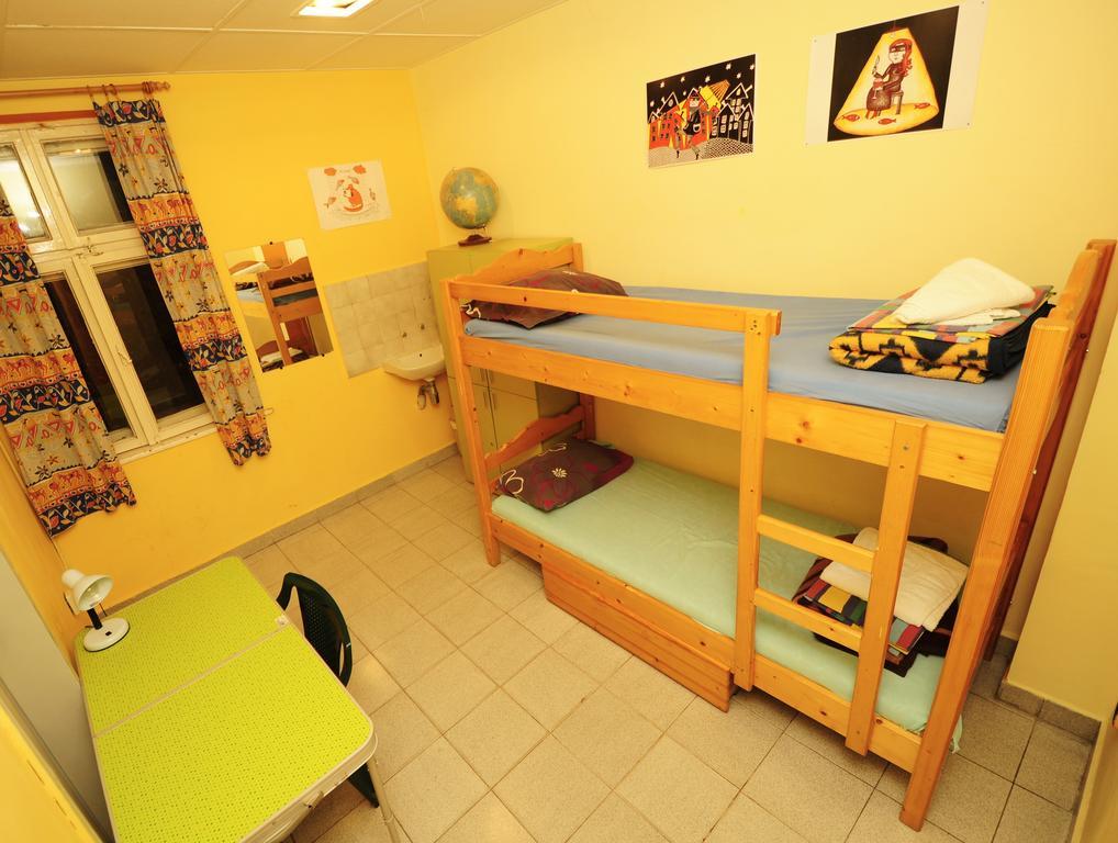 Yo Ho Hostel Варна Экстерьер фото