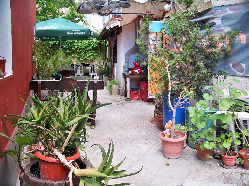 Yo Ho Hostel Варна Экстерьер фото