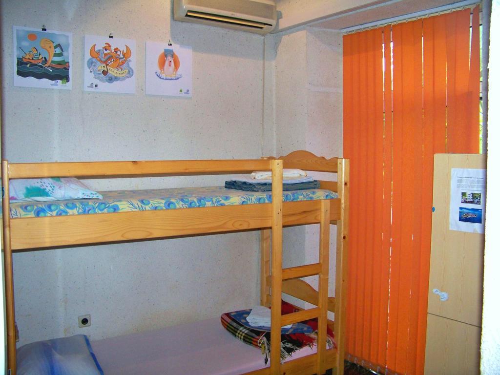Yo Ho Hostel Варна Экстерьер фото