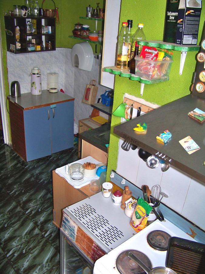 Yo Ho Hostel Варна Экстерьер фото